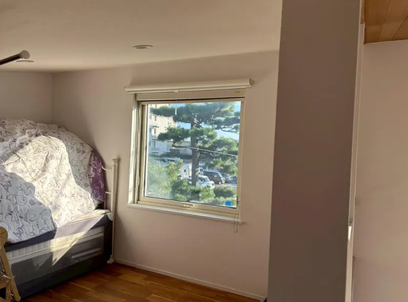 茅ヶ崎市中海岸売戸建の洋室1