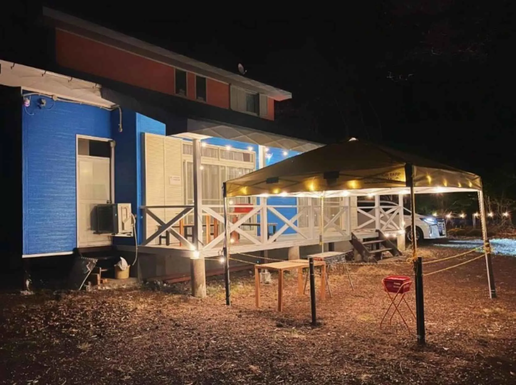 嬬恋村鎌原中古戸建の夜の外観