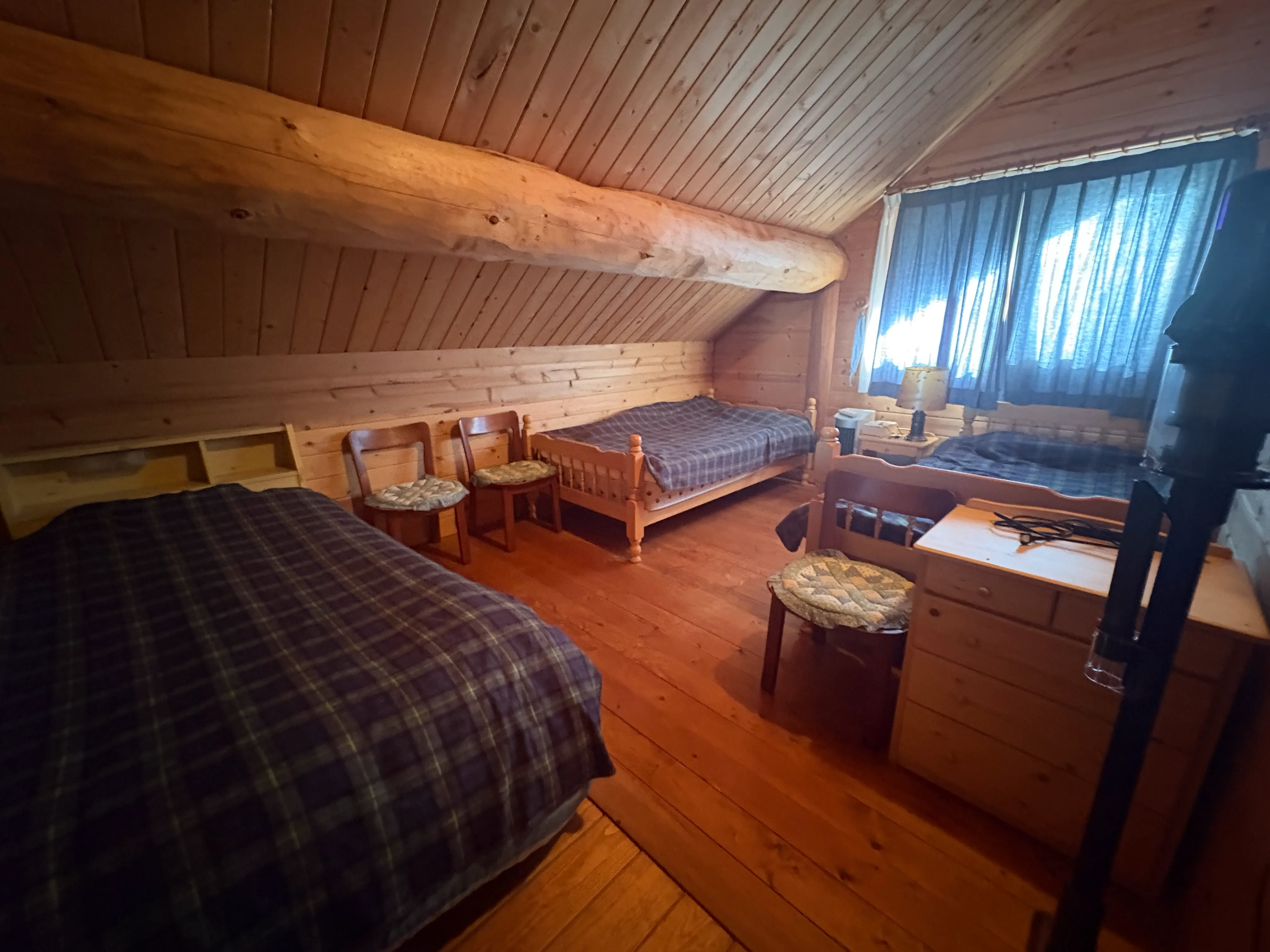 伊東市池天城高原別荘地ログハウスの寝室3