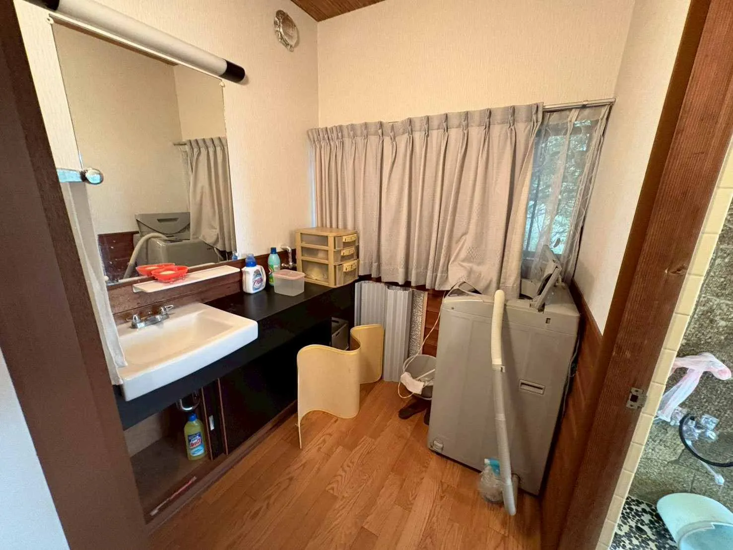 伊豆赤沢別荘地 海が見える別荘の洗面室