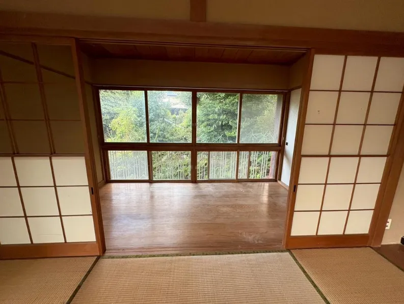 伊豆高原浮山温泉郷中古別荘の和室の写真3