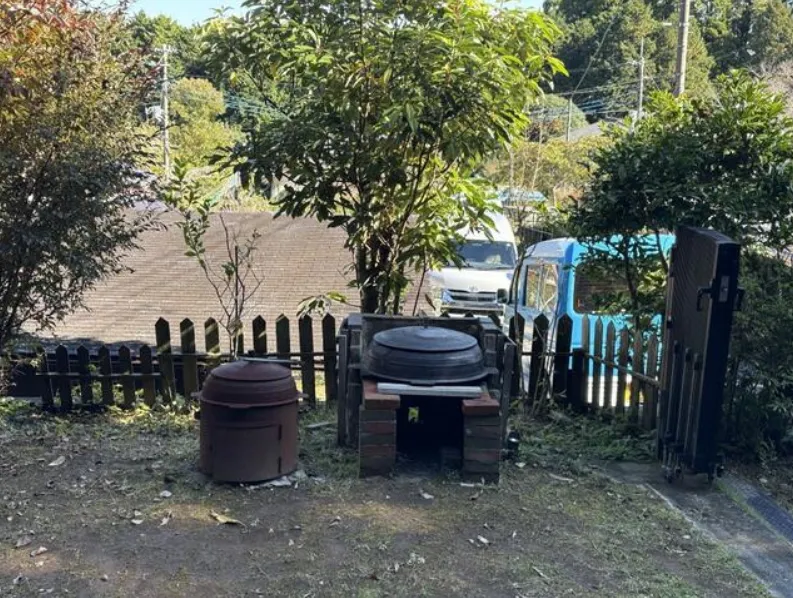 勝浦市上植野中古別荘の敷地の写真1