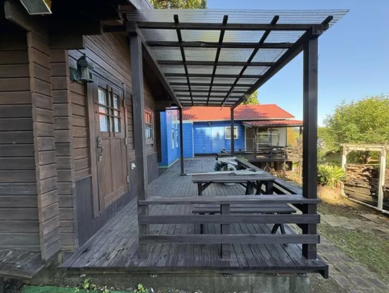 勝浦市上植野中古別荘の母屋のテラスの写真1