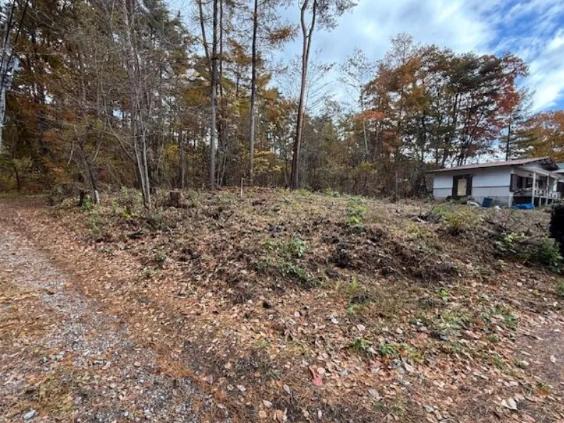 御代田町草越中古別荘の敷地の写真2