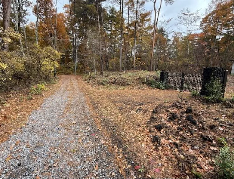 御代田町草越中古別荘の敷地の写真3