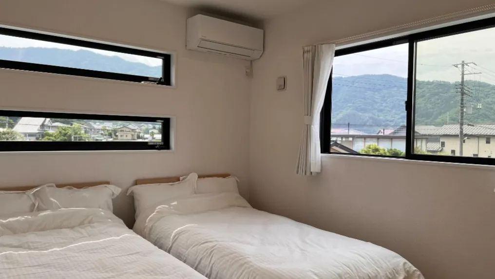 富士河口湖町売中古別荘の寝室