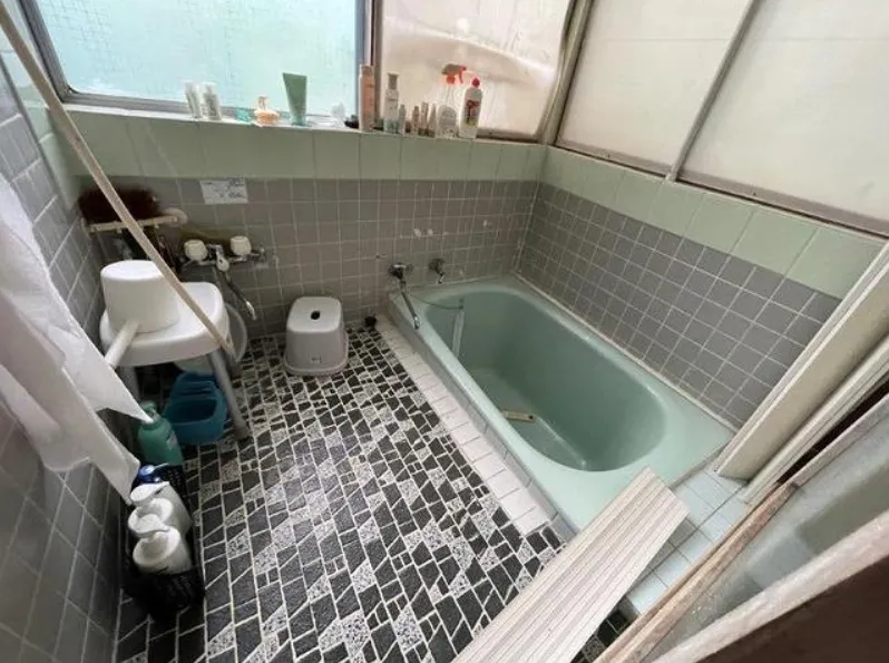 箱根町宮城野売中古戸建の浴室