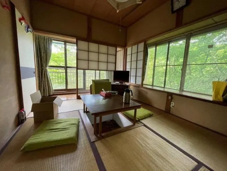 箱根町宮城野売中古戸建の和室