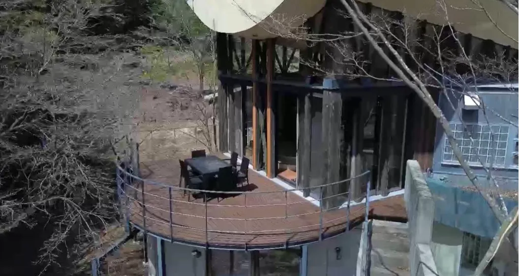 山中湖村平野賛美が丘売別荘の外観