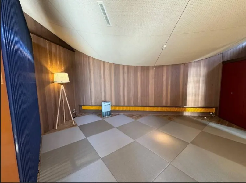 山中湖村平野賛美が丘売別荘の内装2