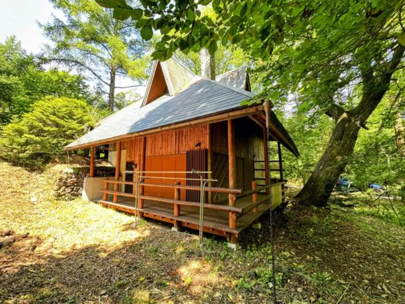 軽井沢町大字長倉売中古戸建の外観2