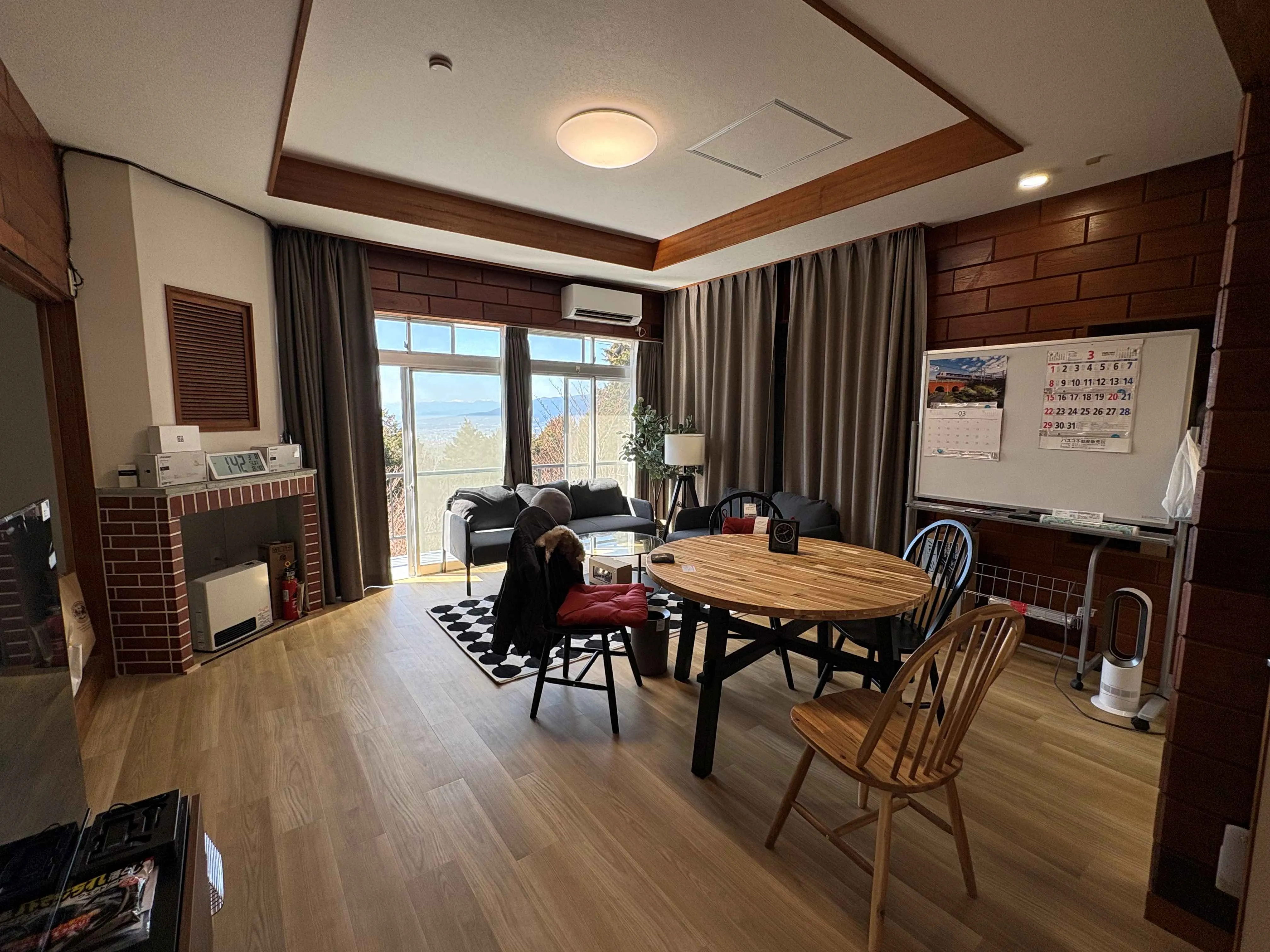 リビングダイニング