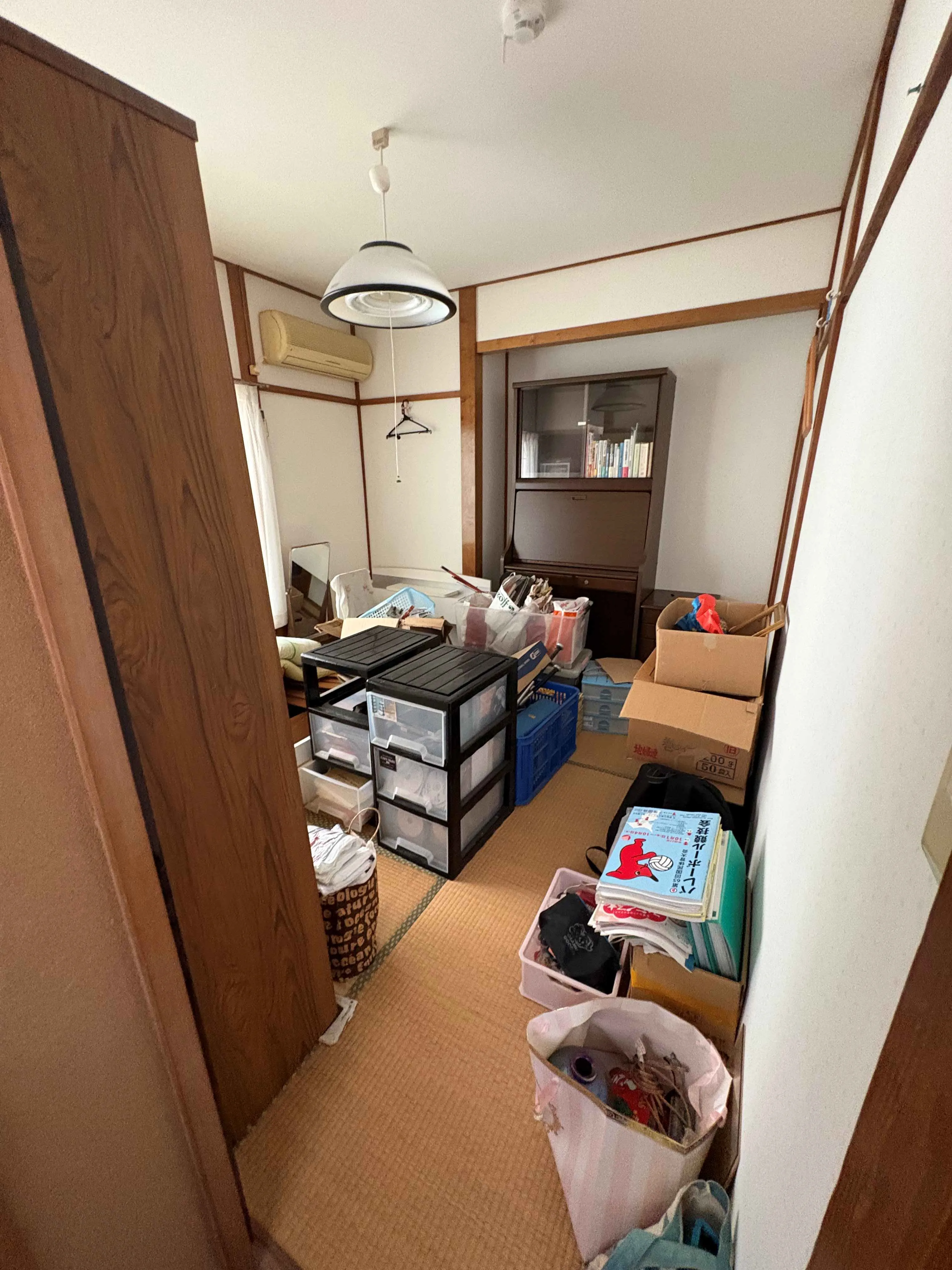 2階和室（収納室兼用）