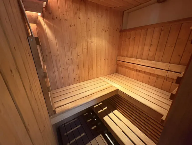 神奈川県足柄下郡真鶴中古戸建のサウナ室内観