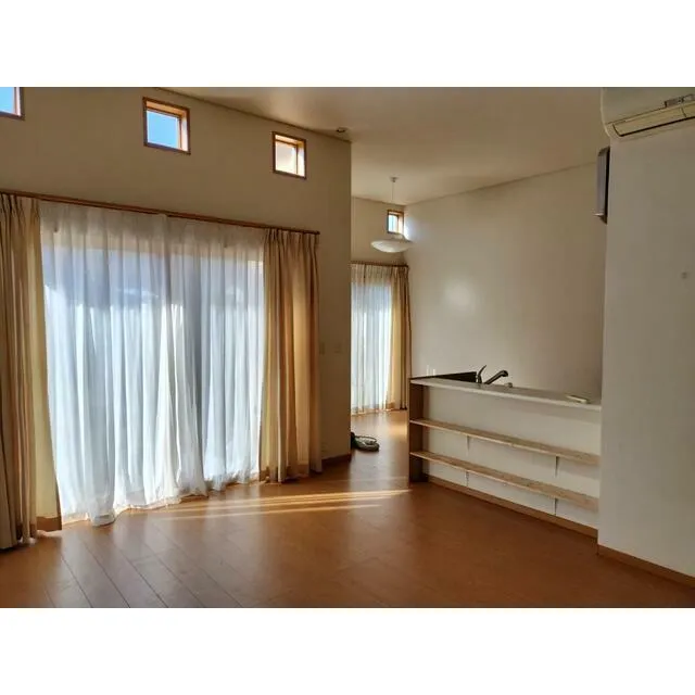 日光市薄井沢中古戸建のリビングダイニング