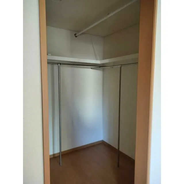 日光市薄井沢中古戸建のクローゼット内部