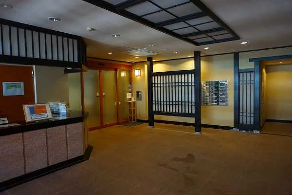 熱海市マンションのエントランスホール