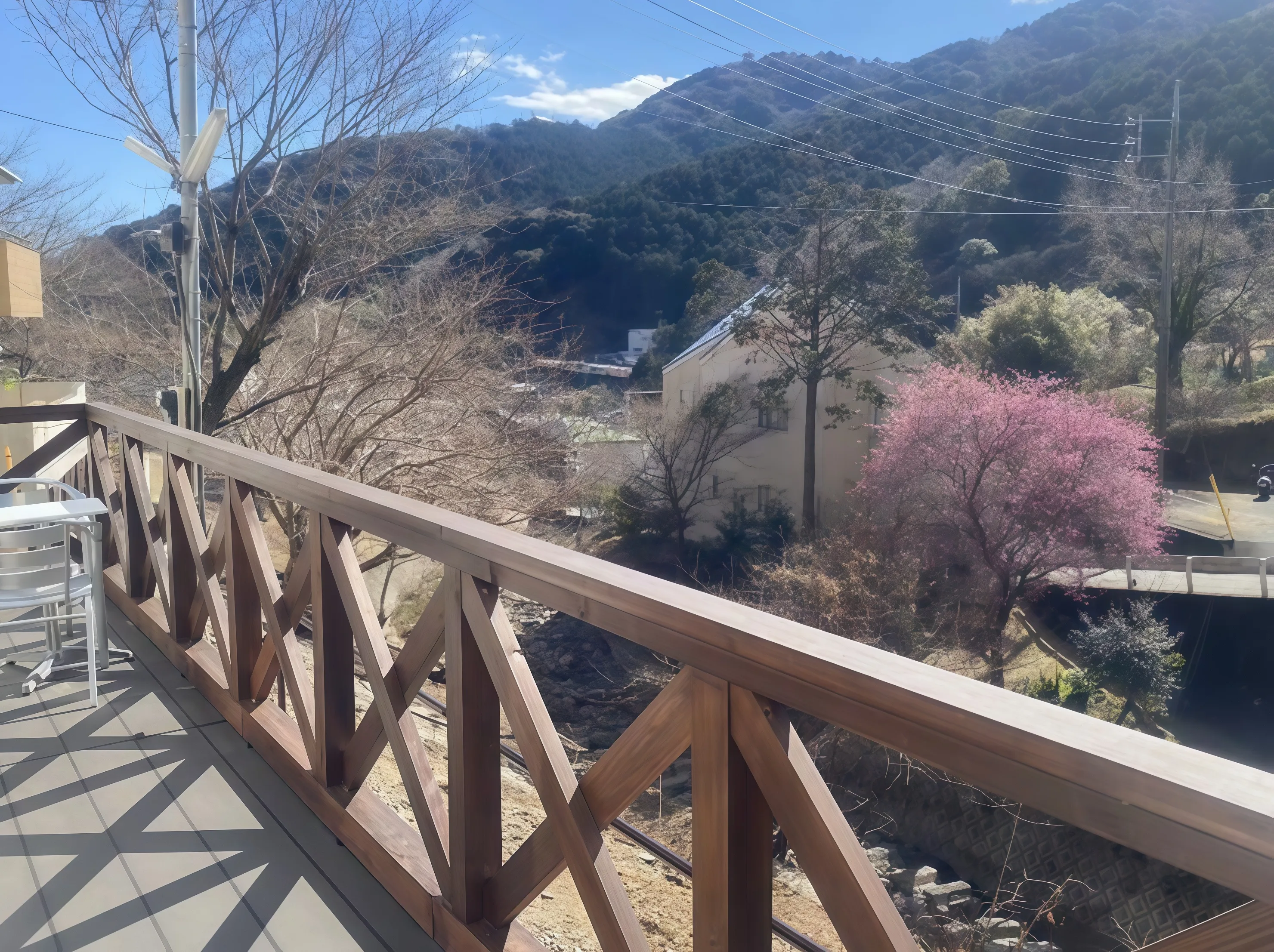 熱海渚の杜築浅平屋のウッドデッキからの眺望