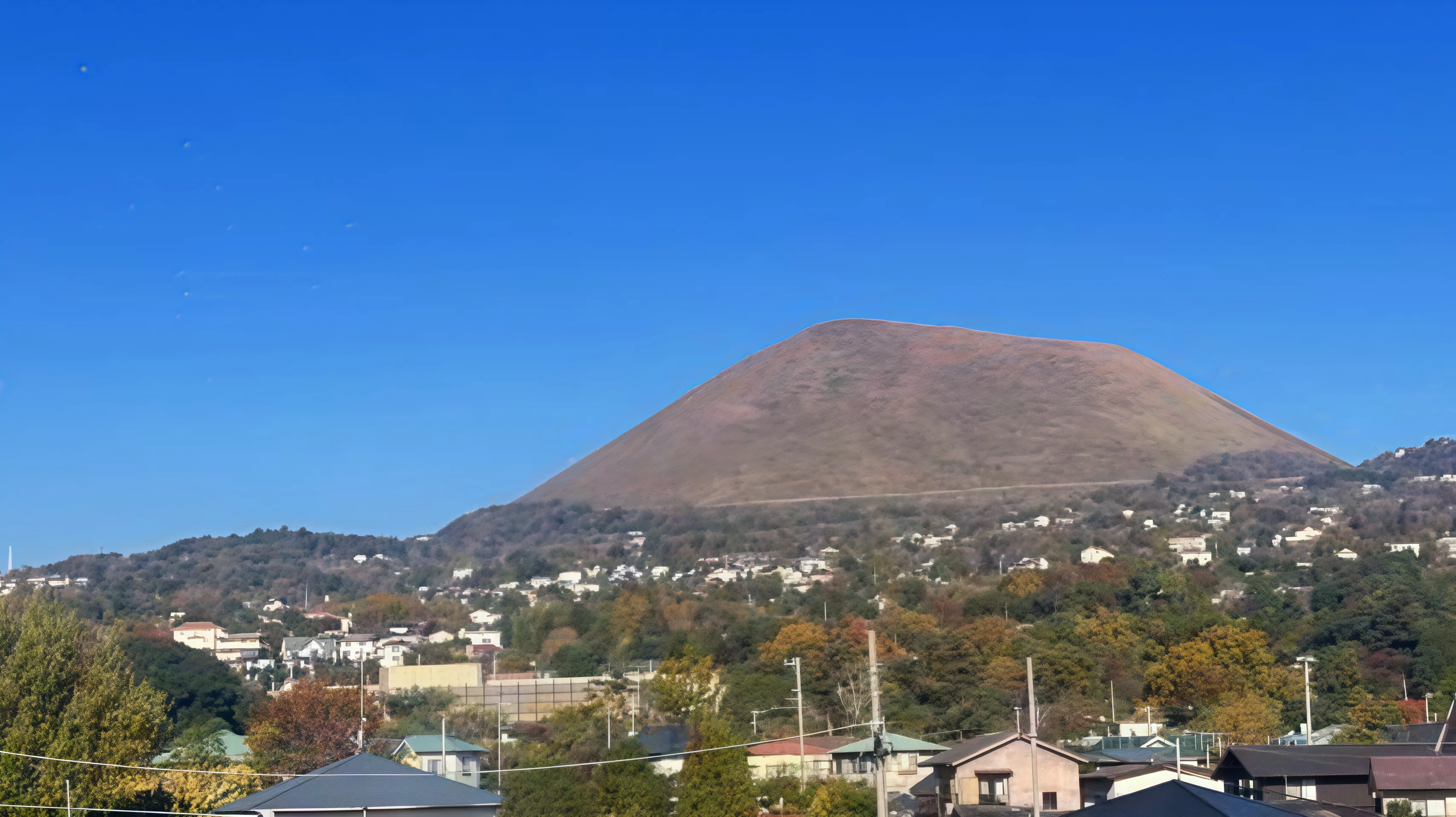 伊東市八幡野中古戸建周辺の山と住宅街