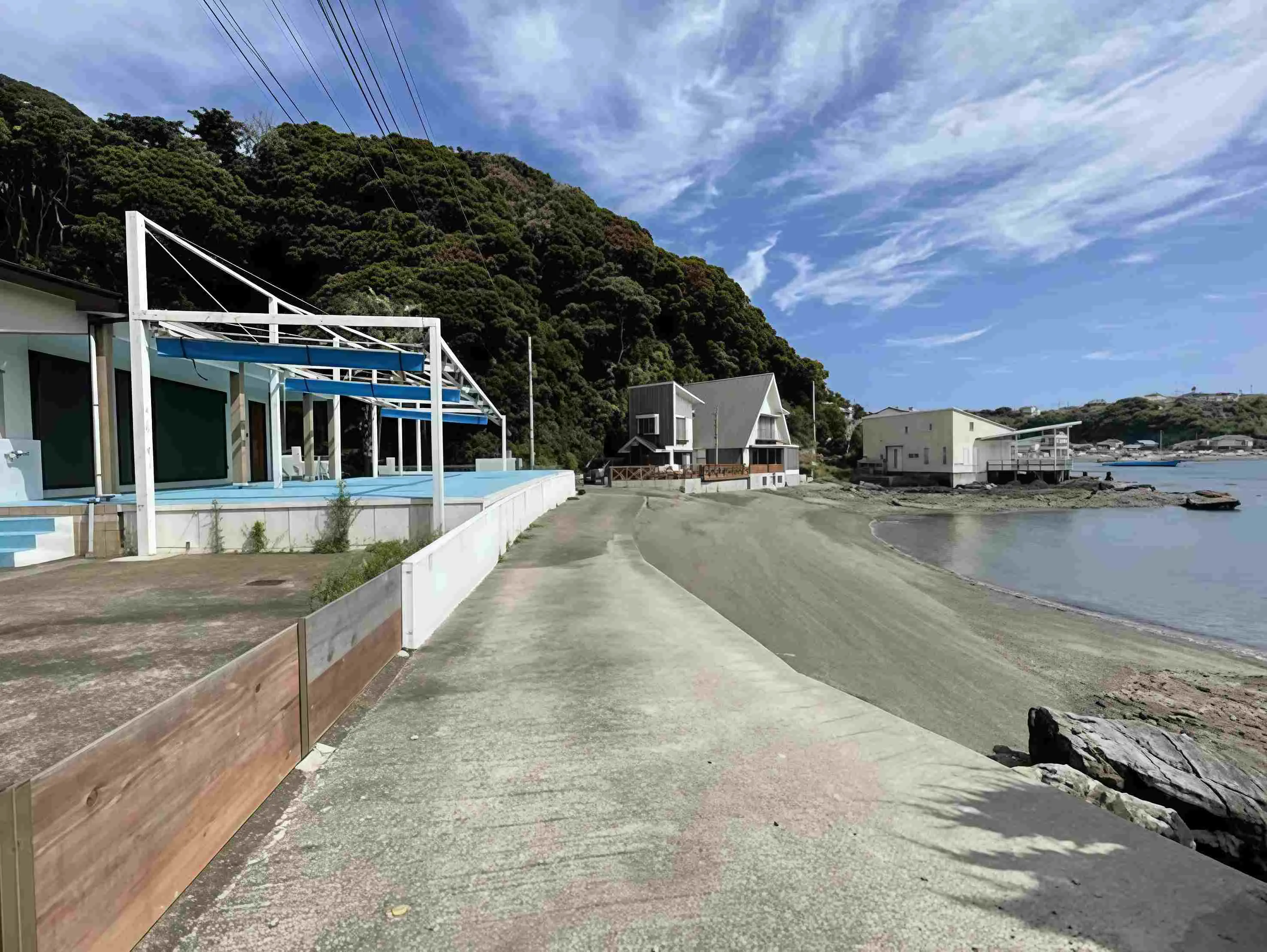 三浦市初声町中古戸建の周辺
