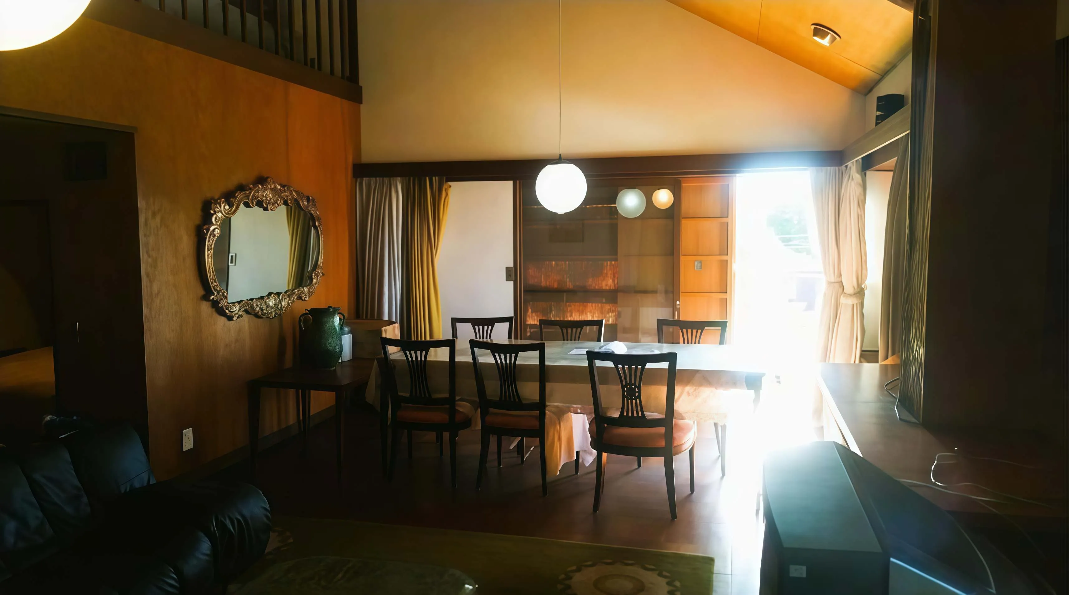 伊豆の国市韮山中古戸建のリビングダイニング