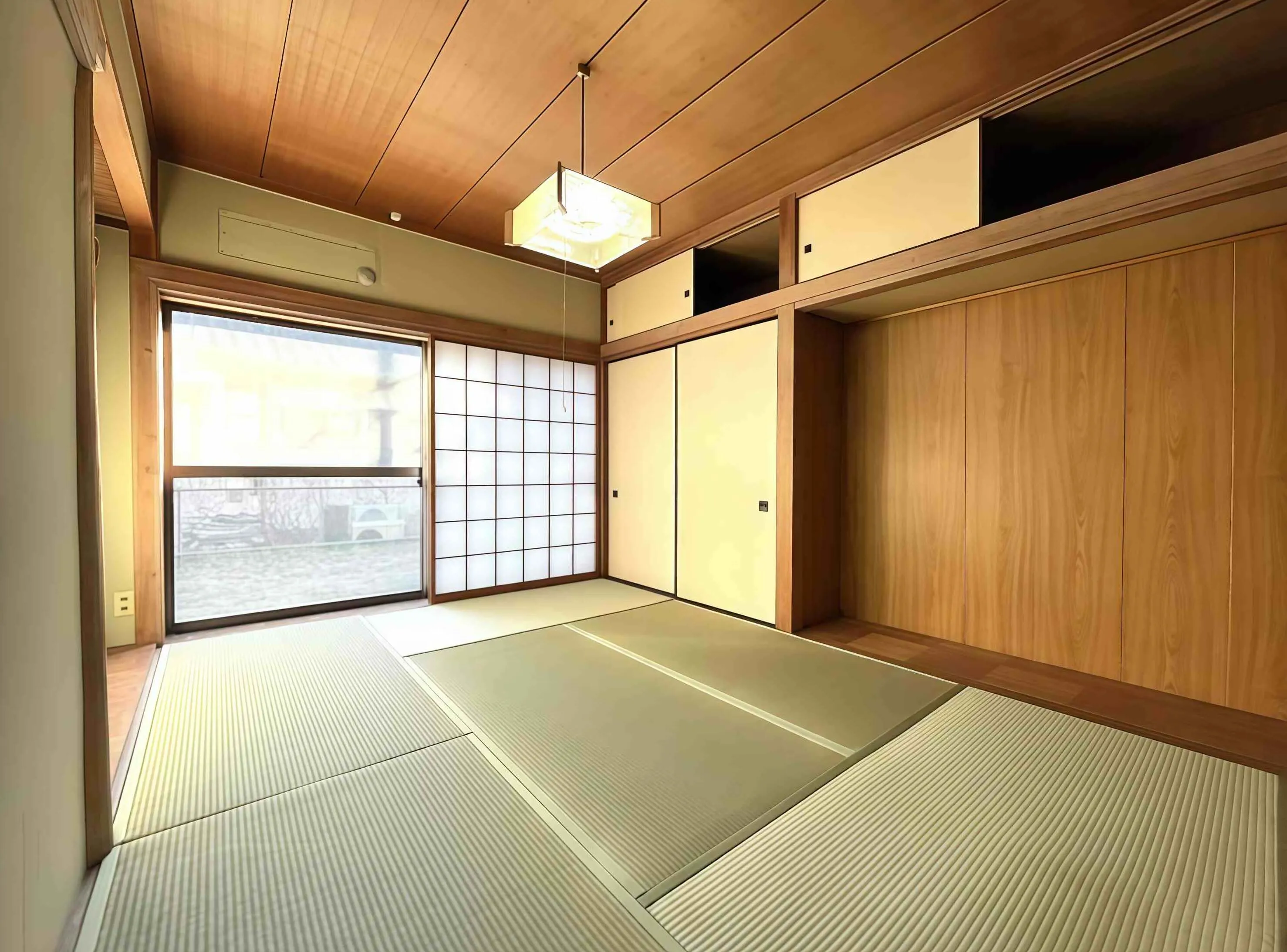 伊東市玖須美元和田中古戸建の和室
