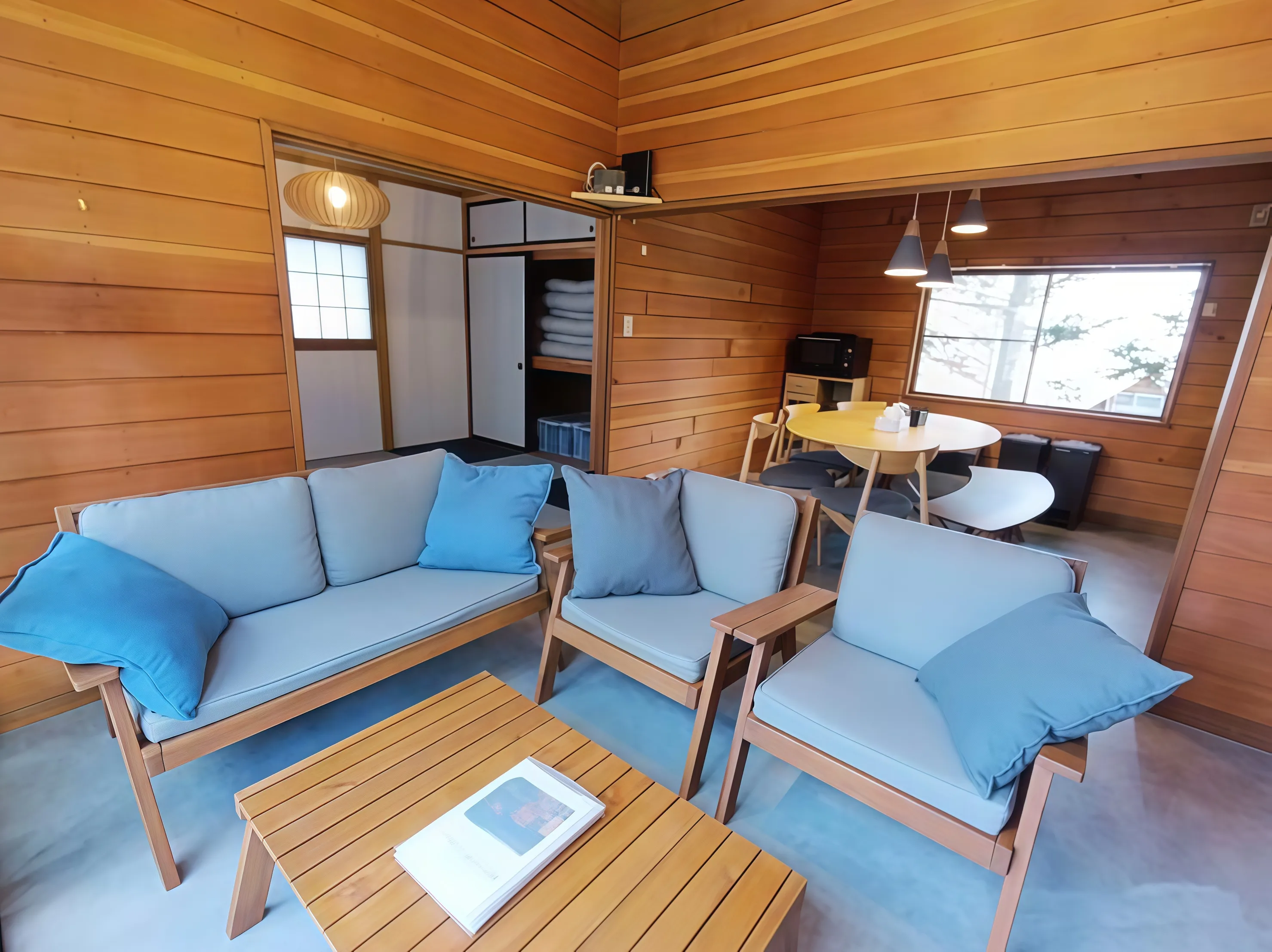 嬬恋村旅館業可済別荘のLDK(全体)