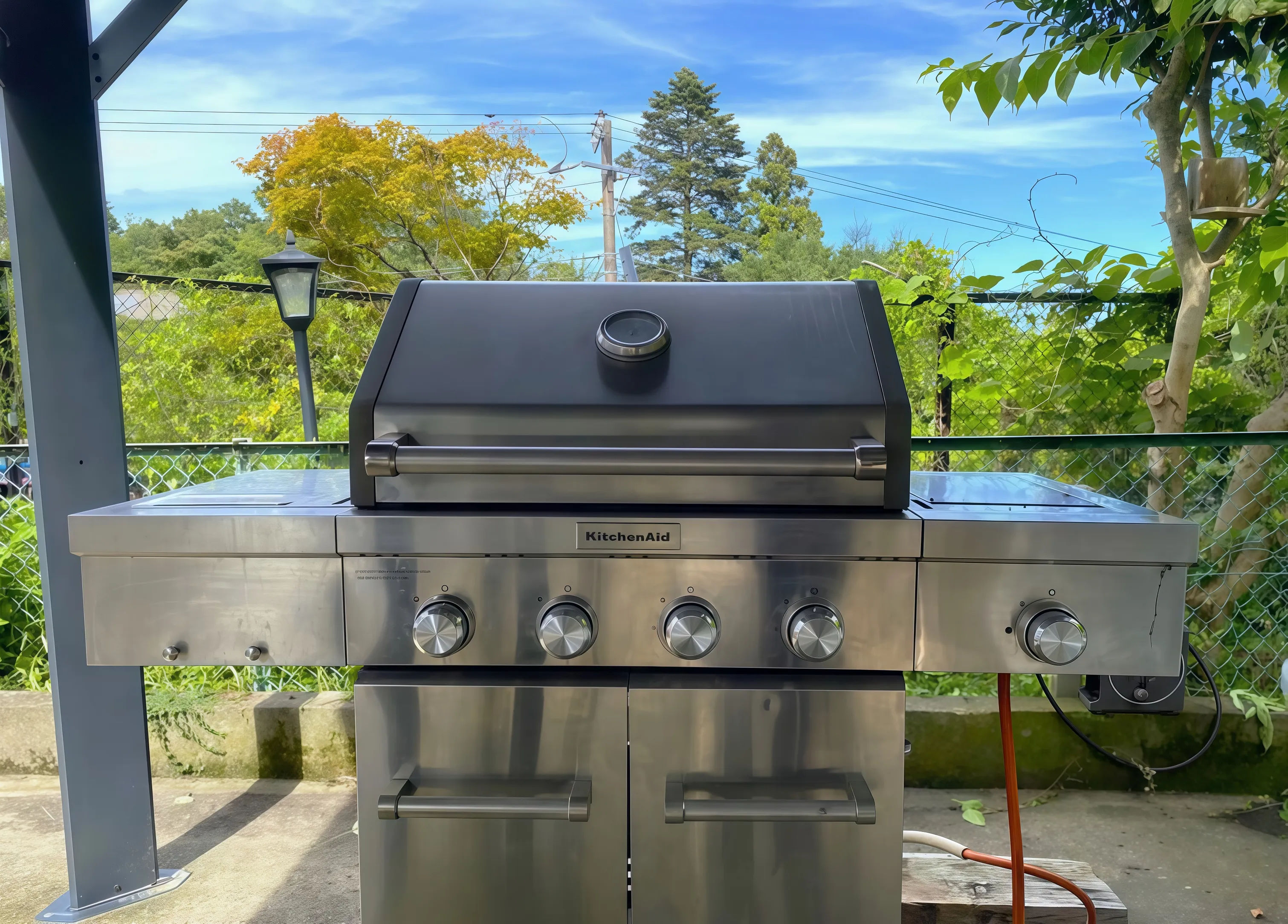 伊東市すいらん荘貸別荘運営中2棟の屋根付BBQスペースのグリル