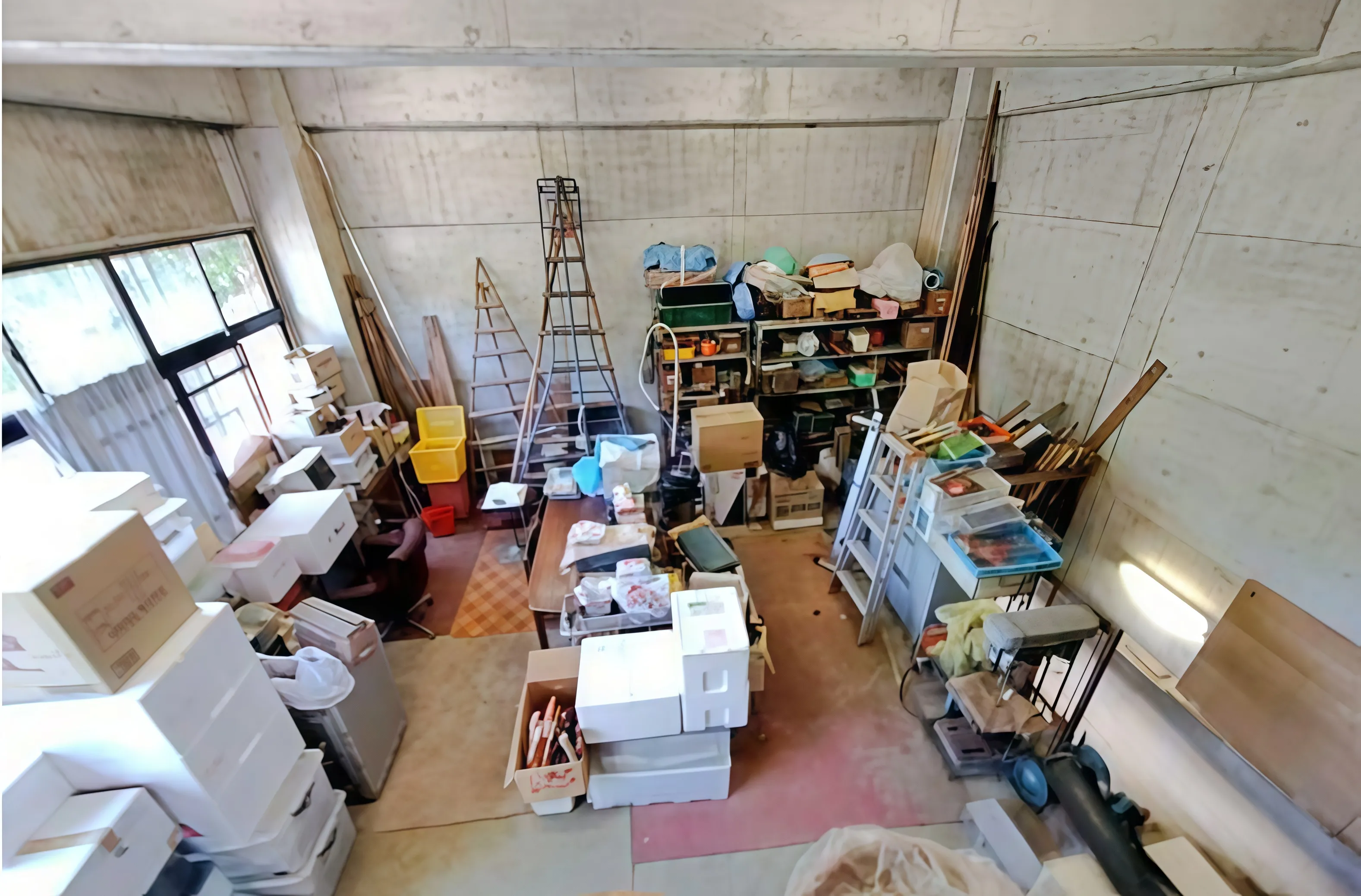 熱海市緑ヶ丘町古屋付売地の倉庫(3)