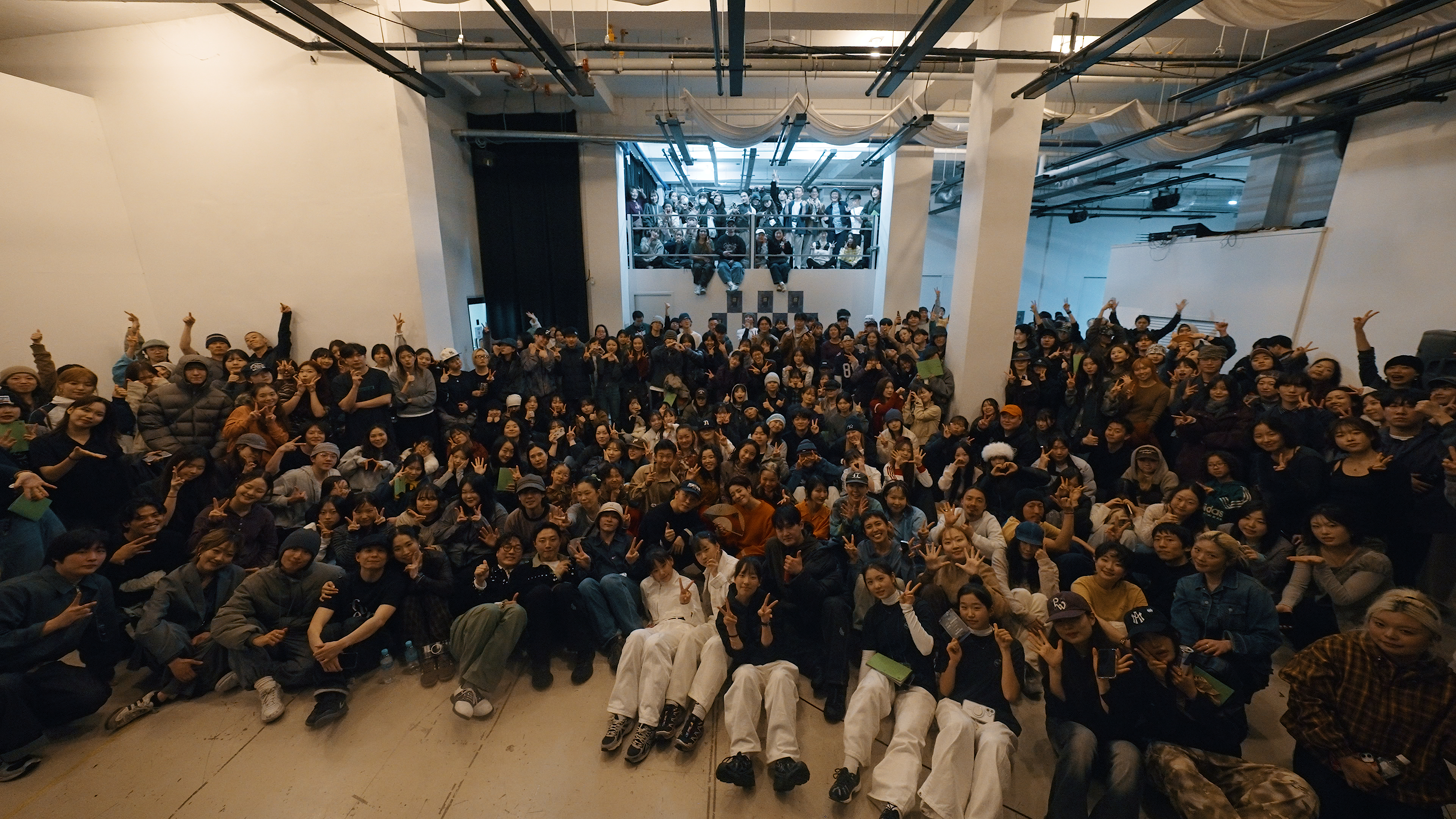 With Session, 
하우스러버들이 모여 만드는 행복한 하루