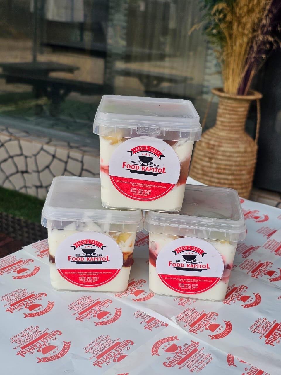 Fresh Fruit parfait 330ml (premium)