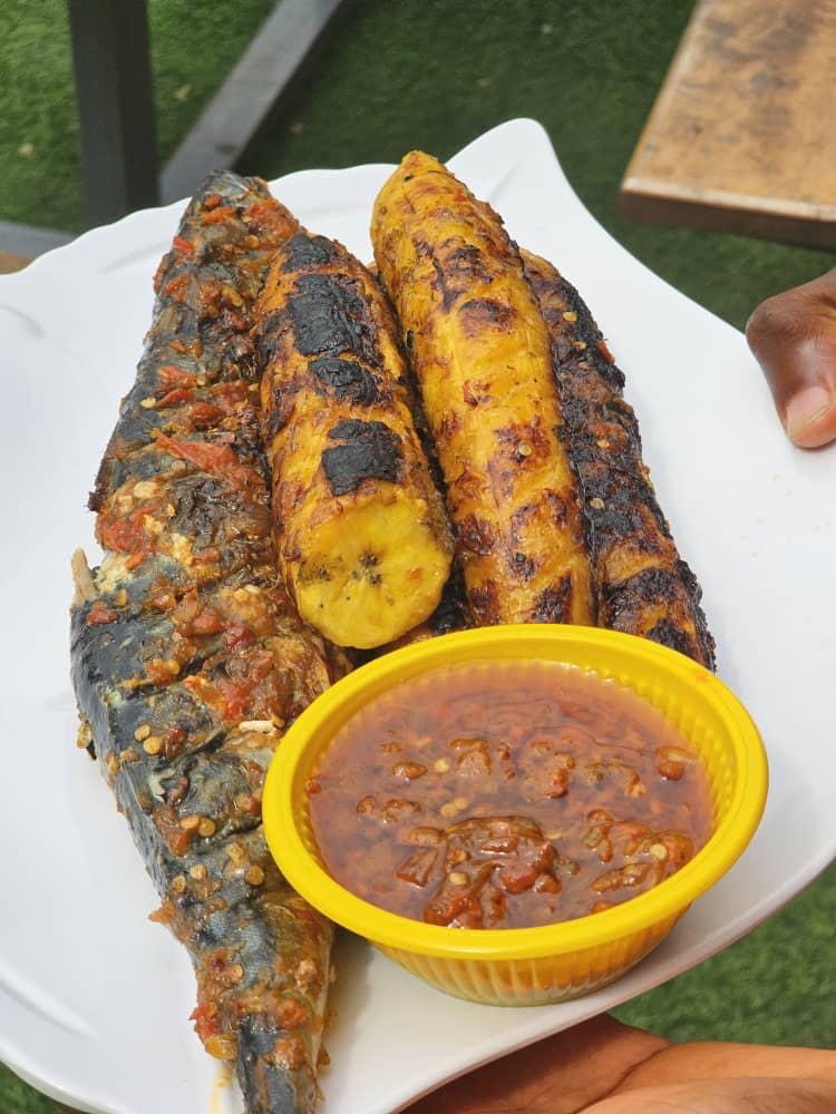 Grilled Titus with roasted plantain