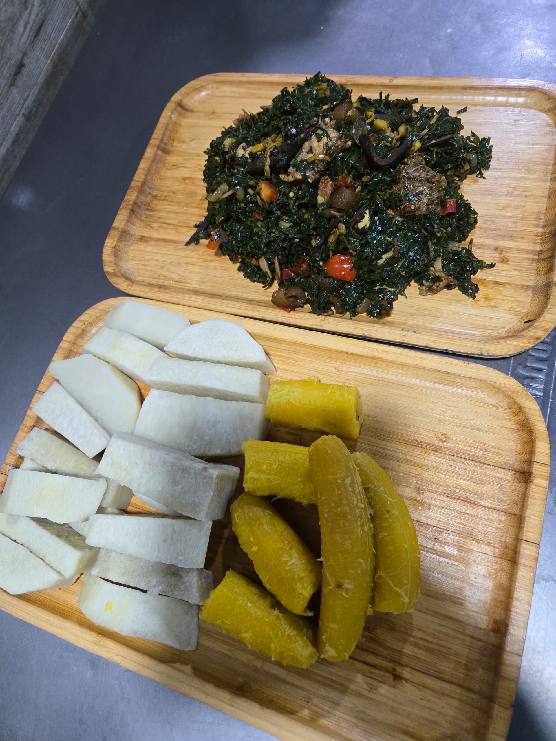 Peppered Vegetable sauce with boiled yam and plantain