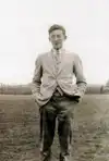 Robert E Lepschat