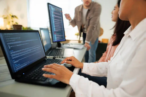 社内SEとは？仕事内容、やりがい、必要スキルを徹底解説