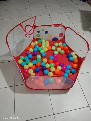 PISCINA DE PELOTA