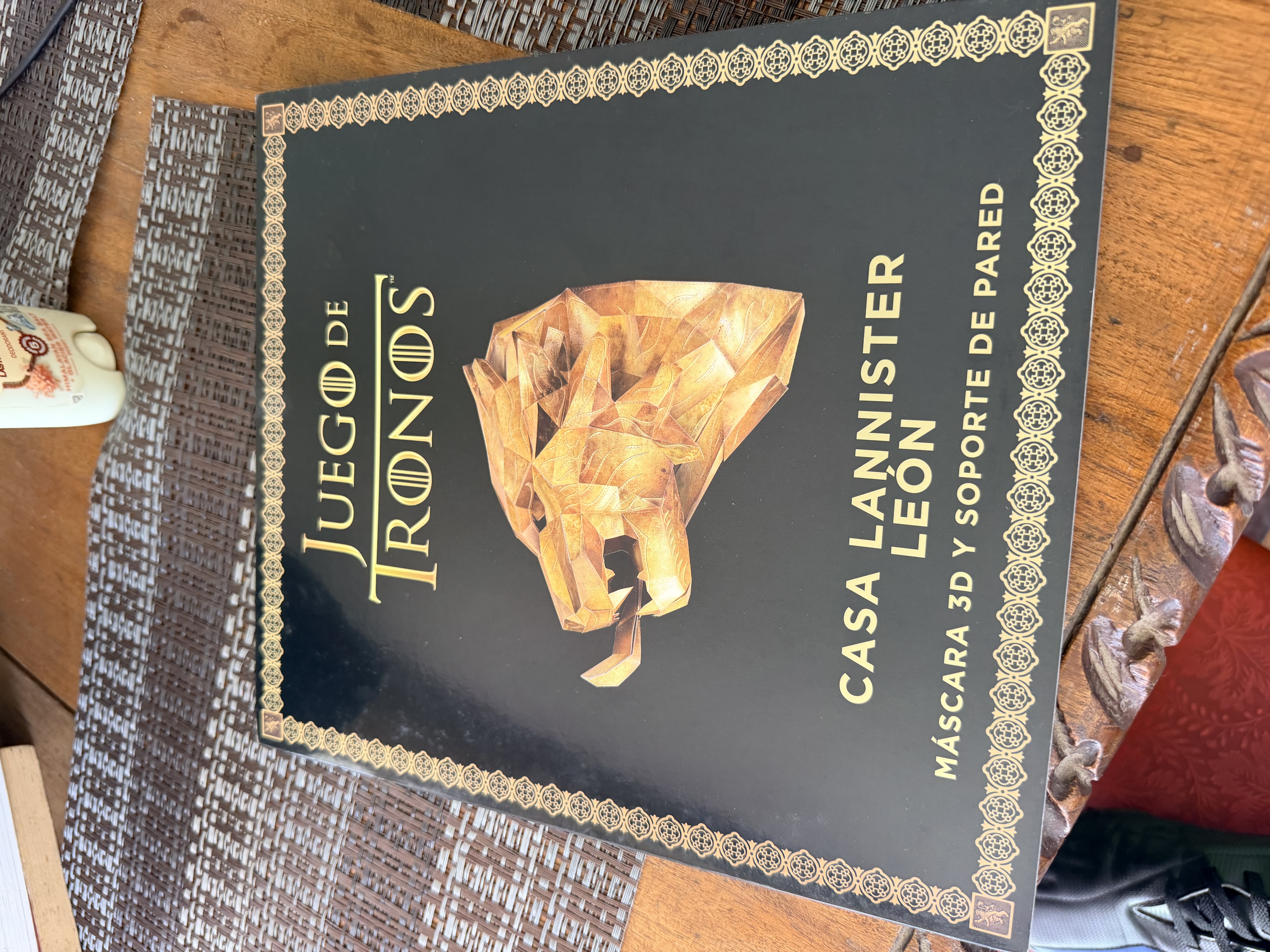 Máscara 3D juego de tronos, casa Lannister