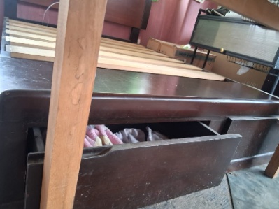 Cama 2 plazas, doble baúl, madera sólida. Recojo centro civico