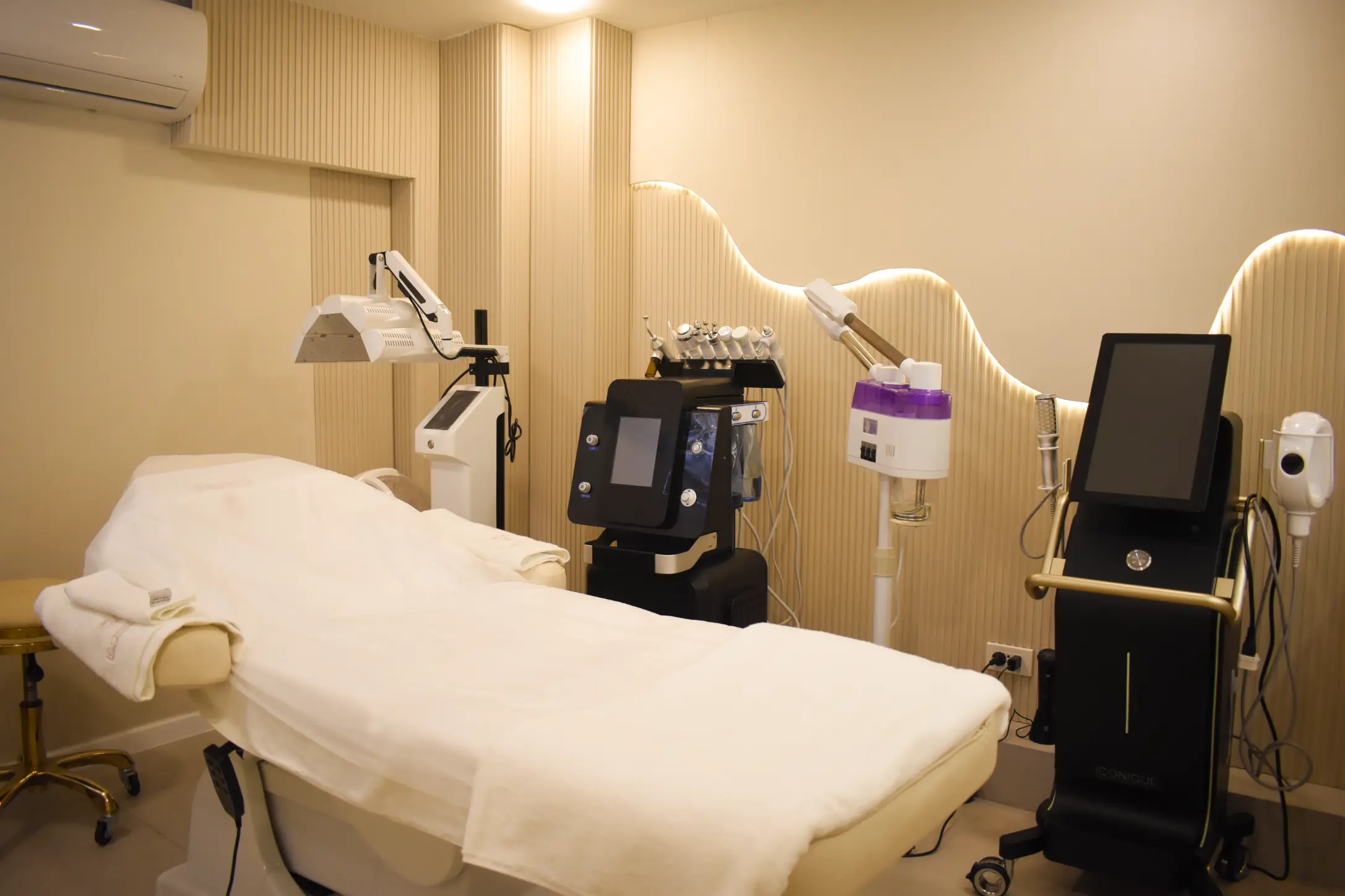 Reverie Clinic Space Image 6