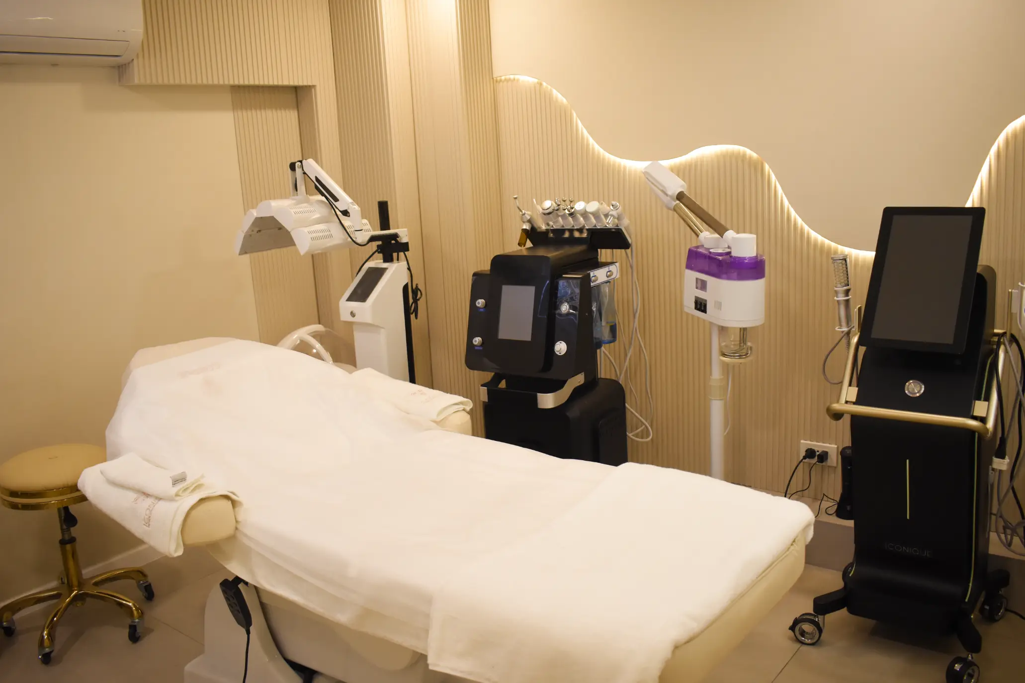 Reverie Clinic Space Image 4