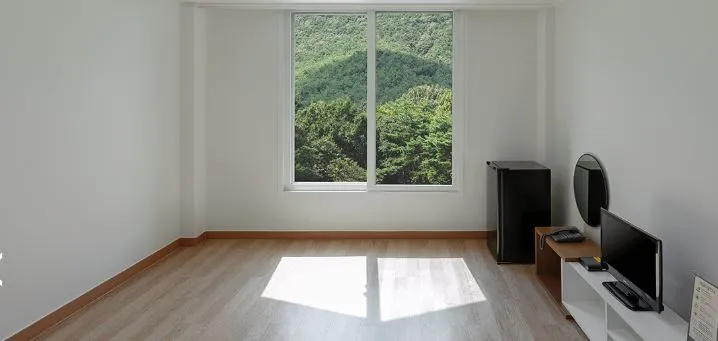 호텔동학산장