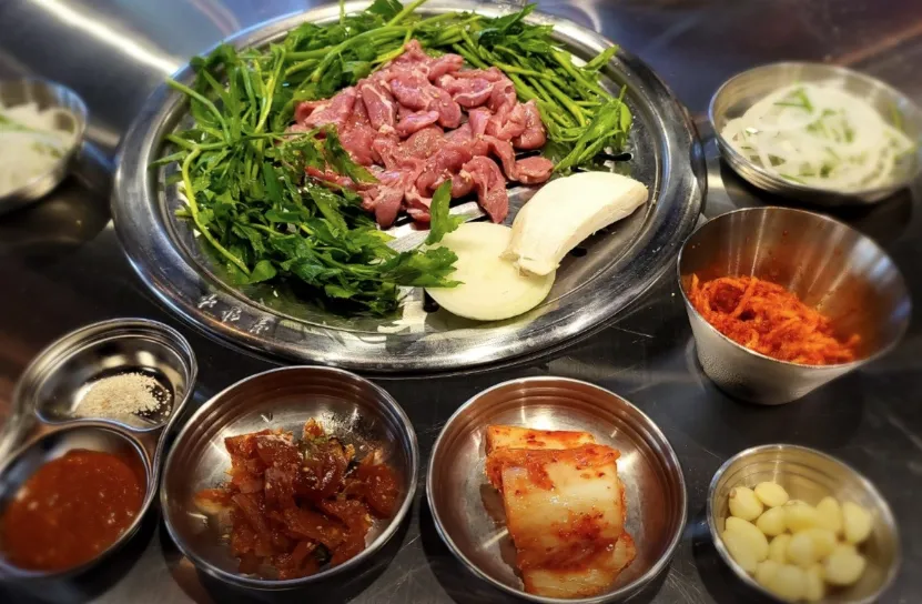 [마포구] 통통돼지뽈살 홍대본점