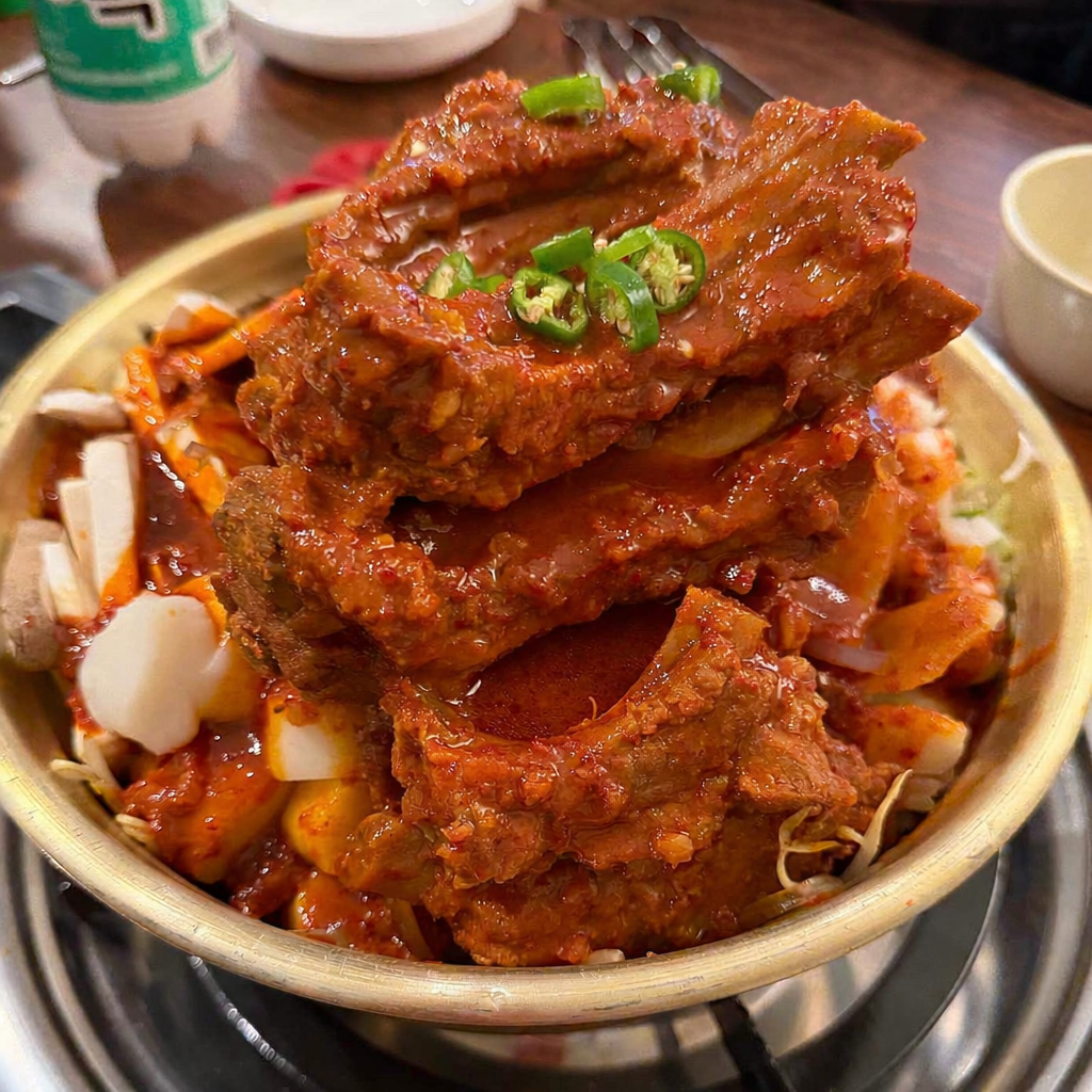 뭉텅이매운갈비찜