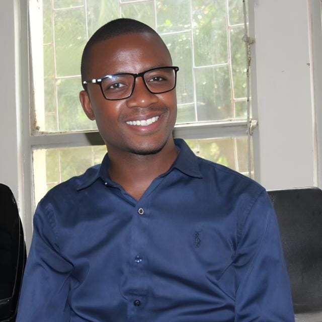 Pe. Vicente Armando Mavuie