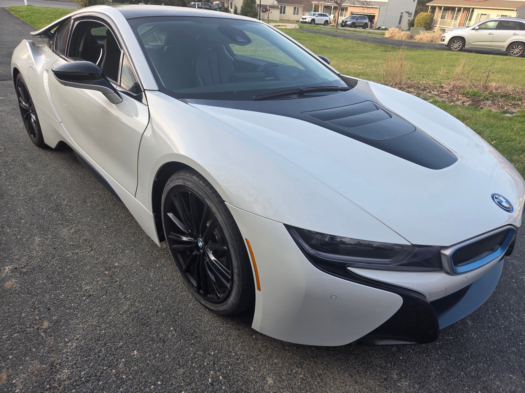 2019 BMW I8 Sport — rebuilt & branded title, 22% below market