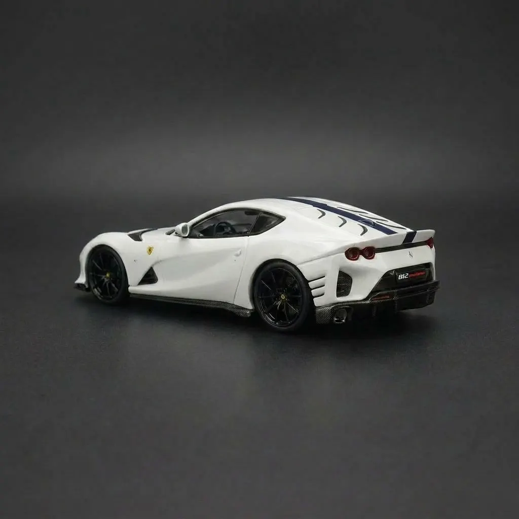Ferrari 812 Competizione thumb 10