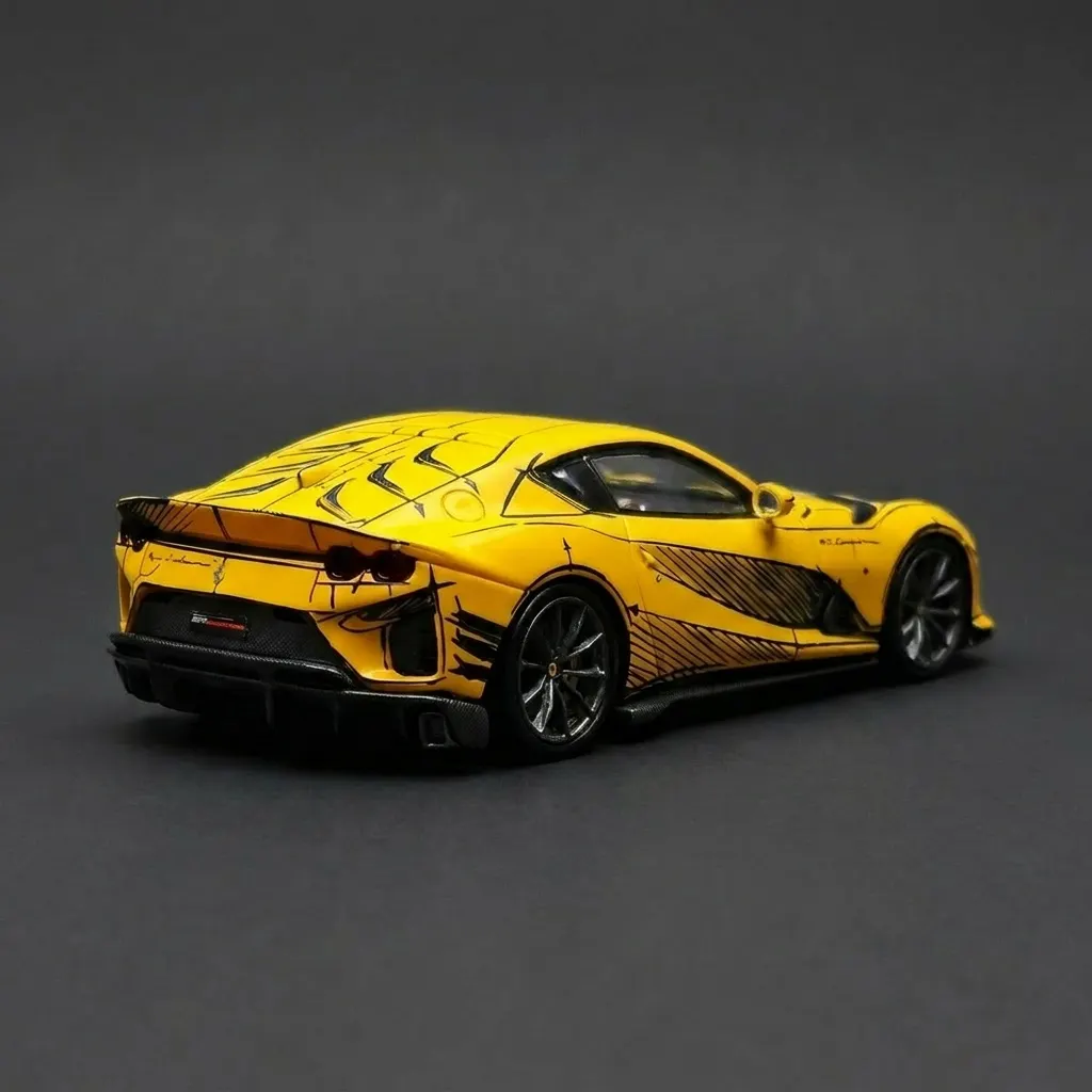 Ferrari 812 Competizione thumb 13