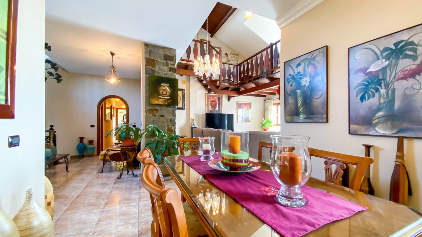 3-bed Villa in Tías – photo 3