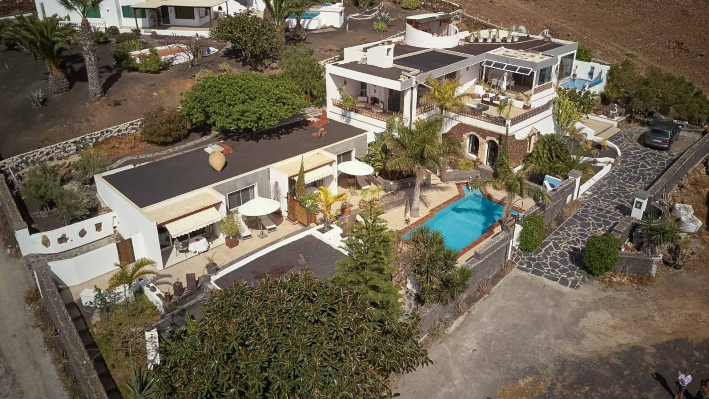 5-bed Villa in Las Breñas – photo 1