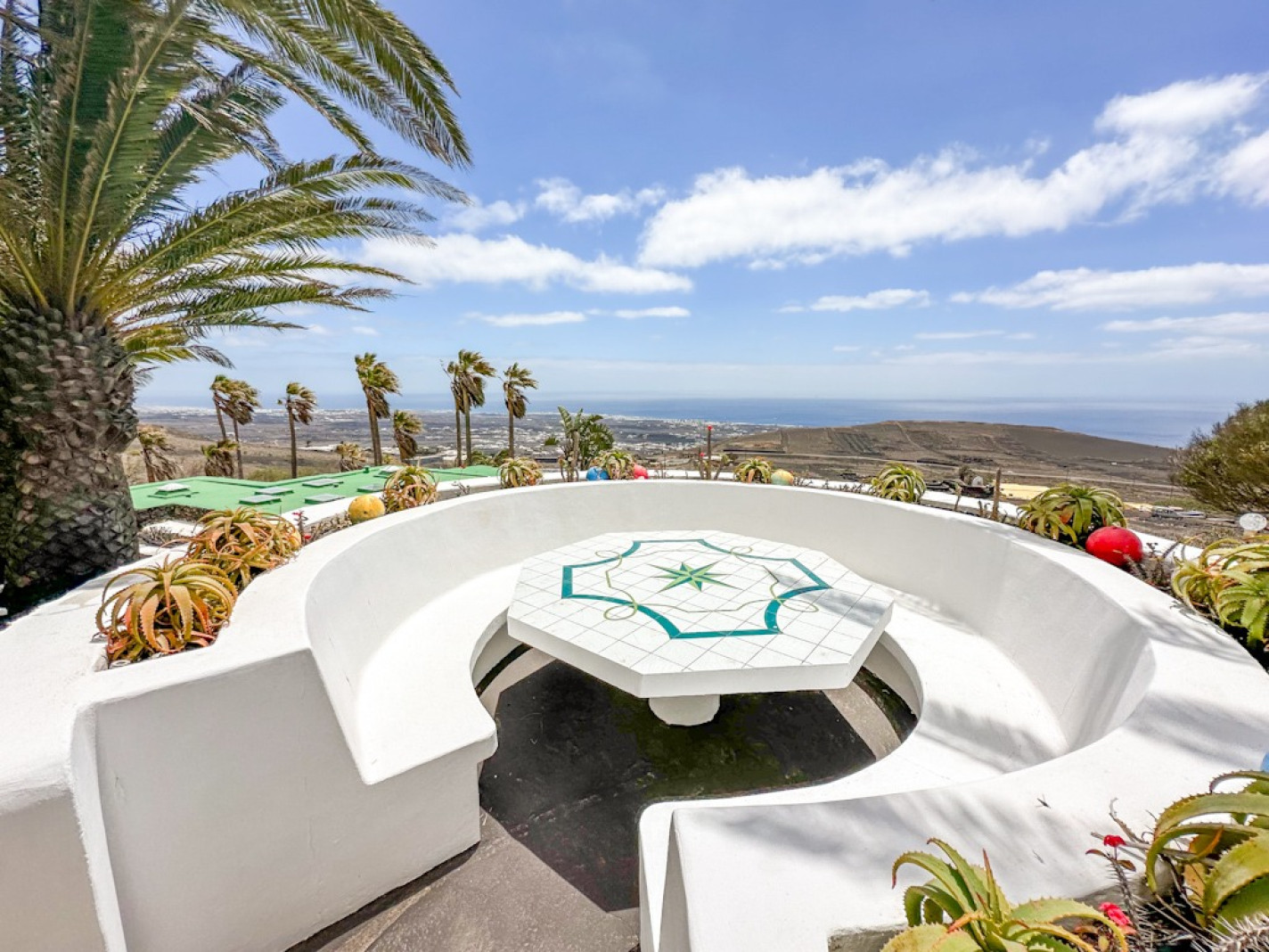 6-bed Villa in La Asomada – photo 3